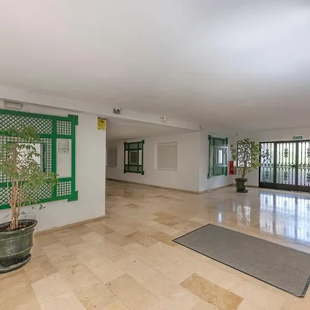 Stunning Penthouse With Terrace, Sea View And Parking Appartement